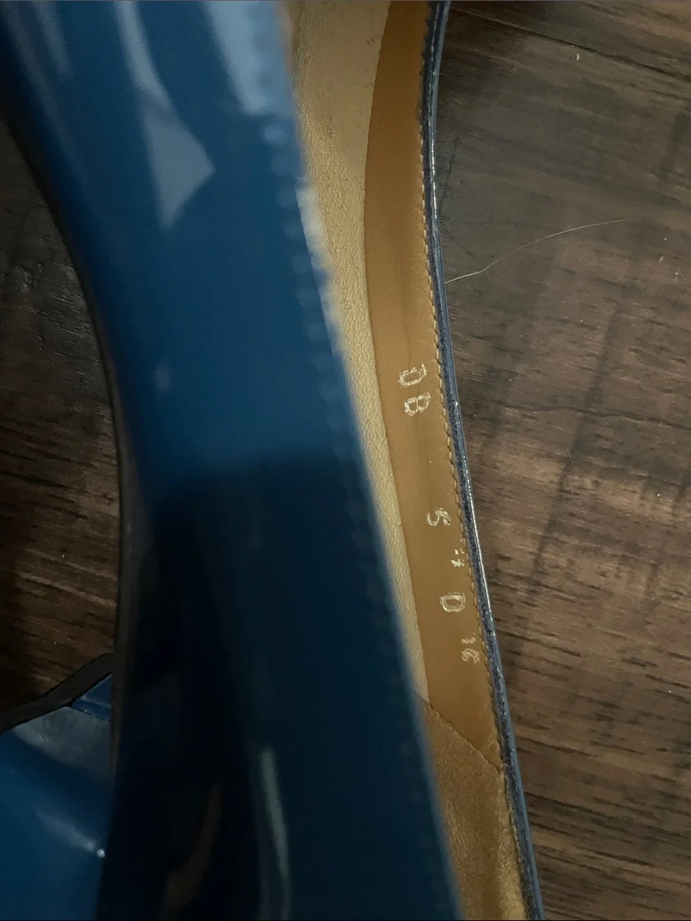 Salvatore Ferragamo Vara pump shoes blue 5D NWOT